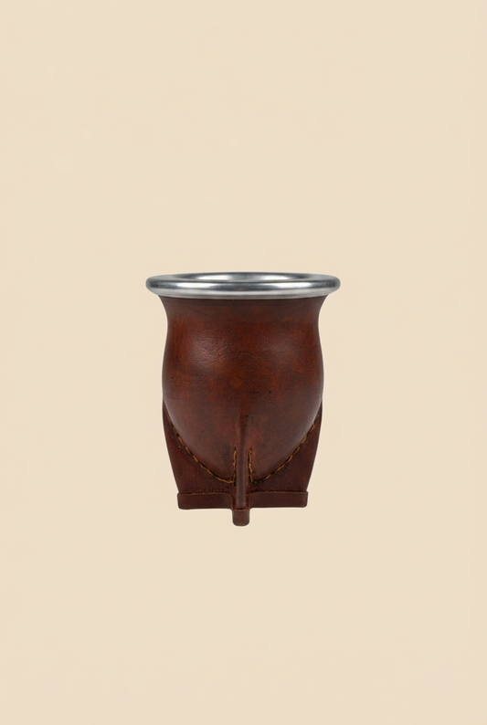 Mate Camionero de Calabaza marrón frontal sobre fondo beige sin sombras