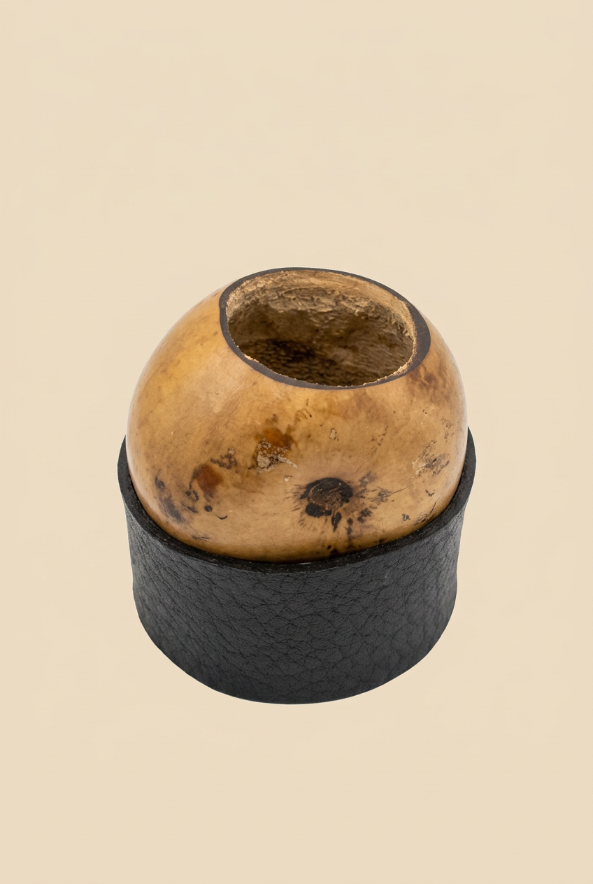 Mate Galleta modelo 2 interior sobre fondo beige