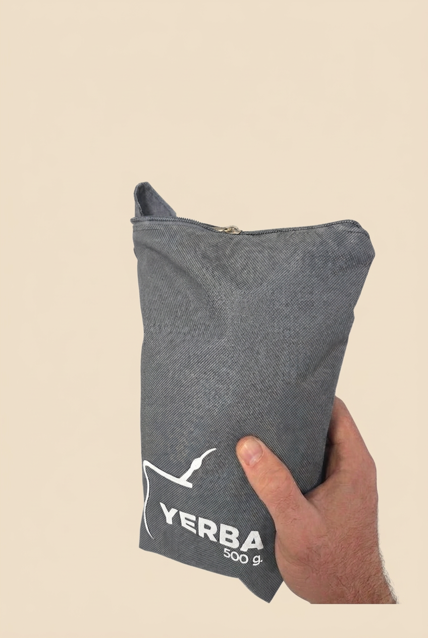 Yerbero 500g gris lateral sobre fondo beige
